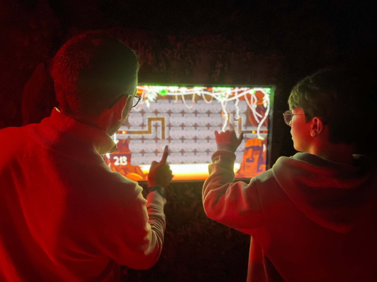 Cube Challenge Douai : Défis sensoriels & aventure immersive Team Square